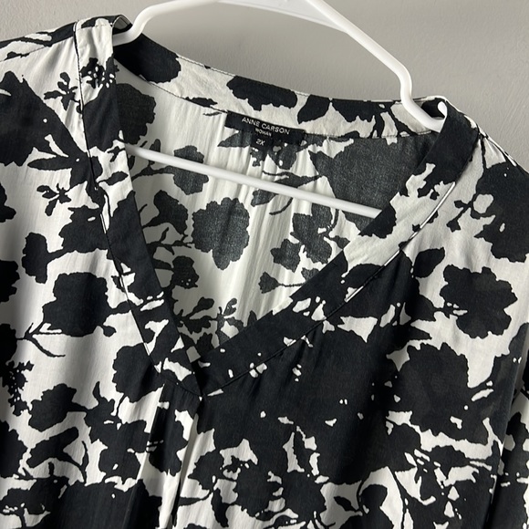 Anne Carson blouse tunic top - Picture 2 of 5